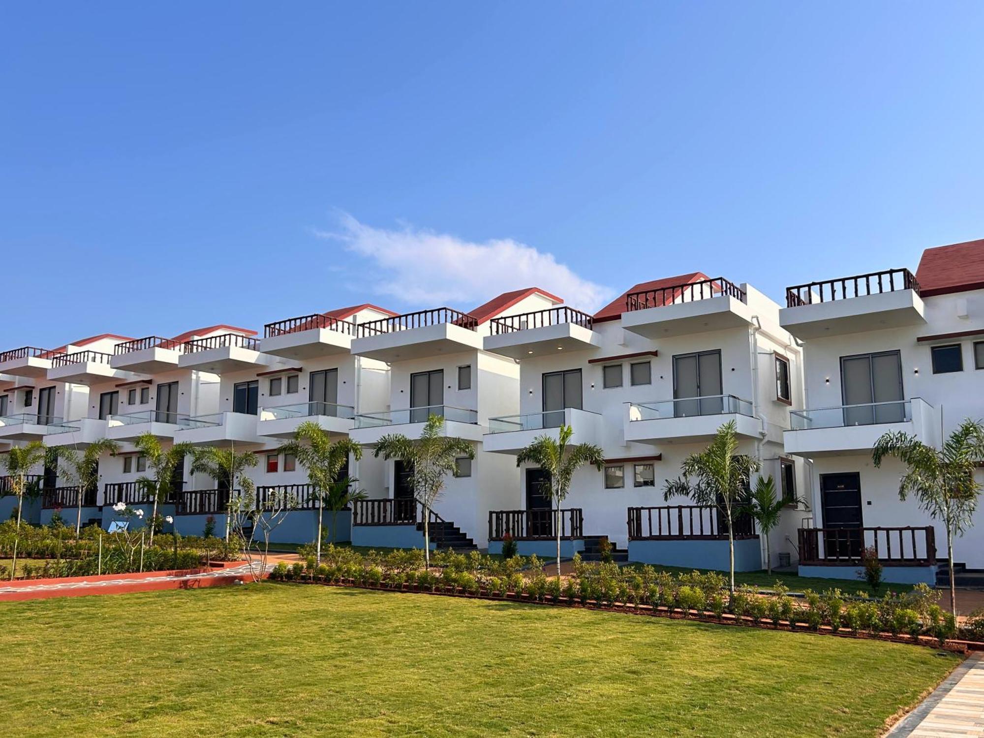 Baywatch Resort Bhogave Beach Vengurla Экстерьер фото