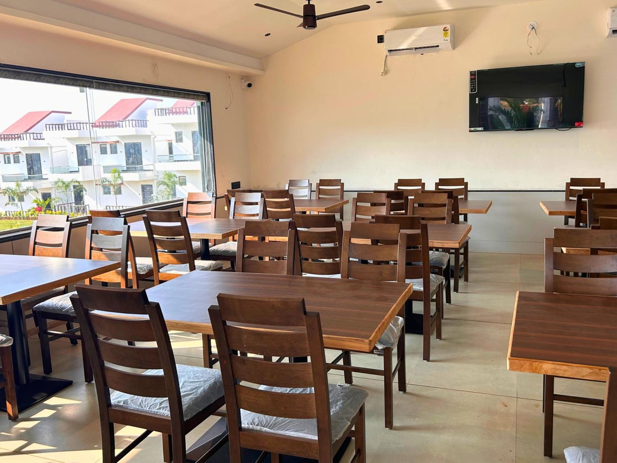 Baywatch Resort Bhogave Beach Vengurla Экстерьер фото