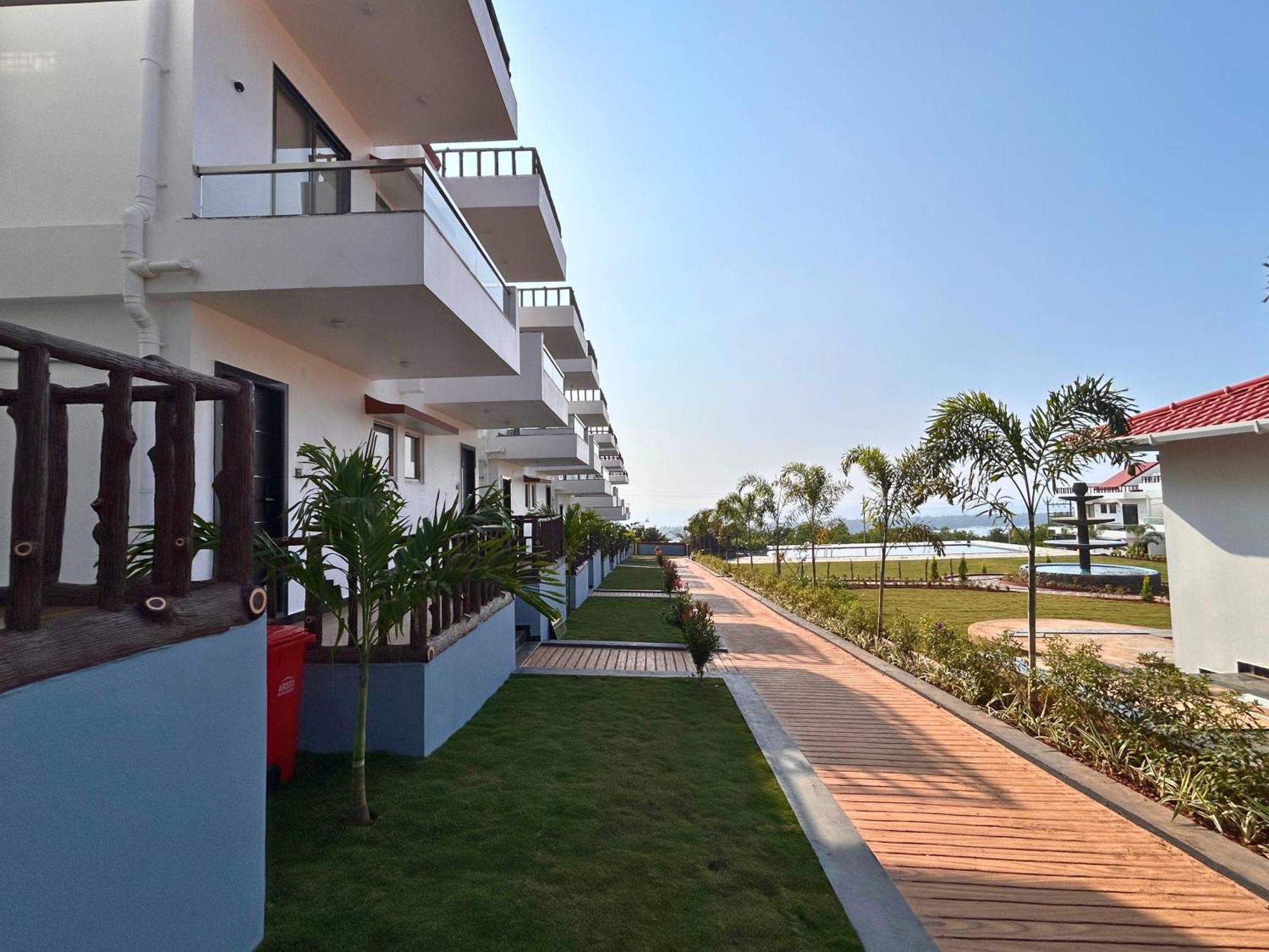Baywatch Resort Bhogave Beach Vengurla Экстерьер фото