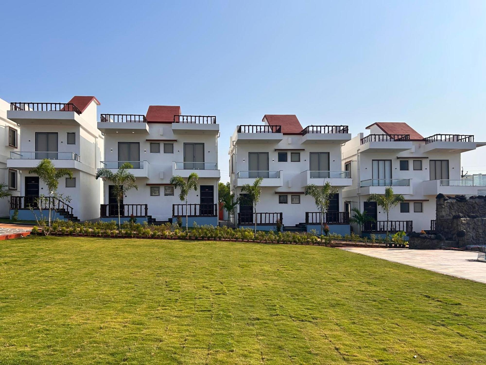 Baywatch Resort Bhogave Beach Vengurla Экстерьер фото
